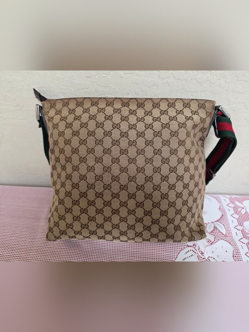 Gucci GG Canvas Large Crossbody Bag AUTHENTIC - Picture 4 of 16